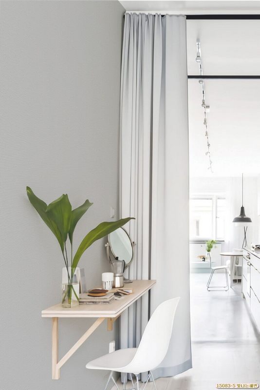 Giấy dán tường hàn quốc màu xám mang vẻ đẹp hiện đại được khá nhiều người sử dụng để làm đẹp cho ngôi nhà của mình